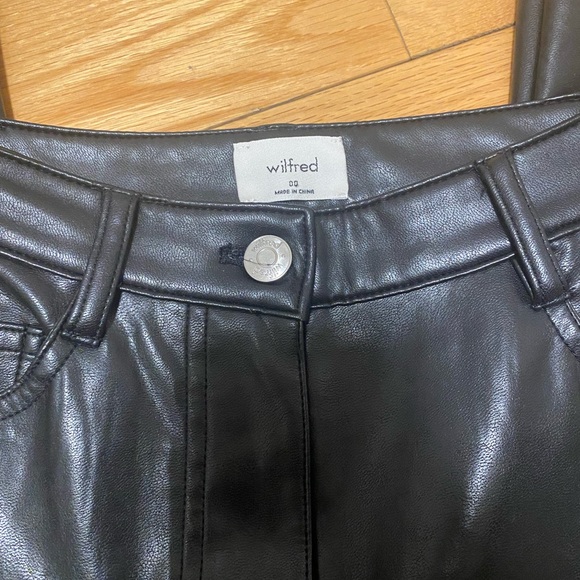 Aritzia Vegan Leather high waisted pants - Melina, size 00. - Picture 4 of 4